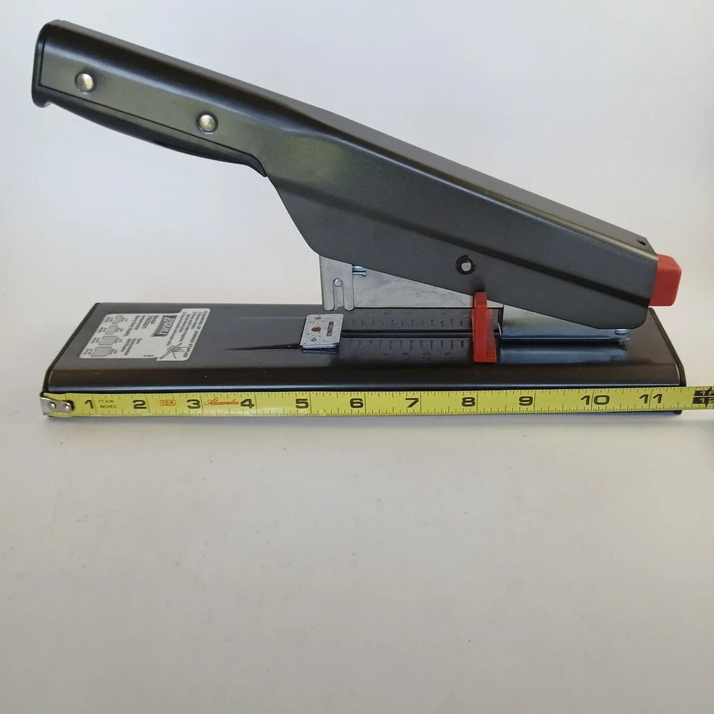 Quill Heavy Duty Stapler Heavy Duty #793201‎ Antimicrobial